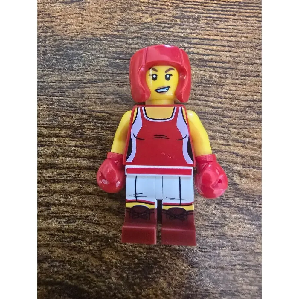LEGO Series 16 Collectible Minifigure of the Kickboxer, item number 71013
